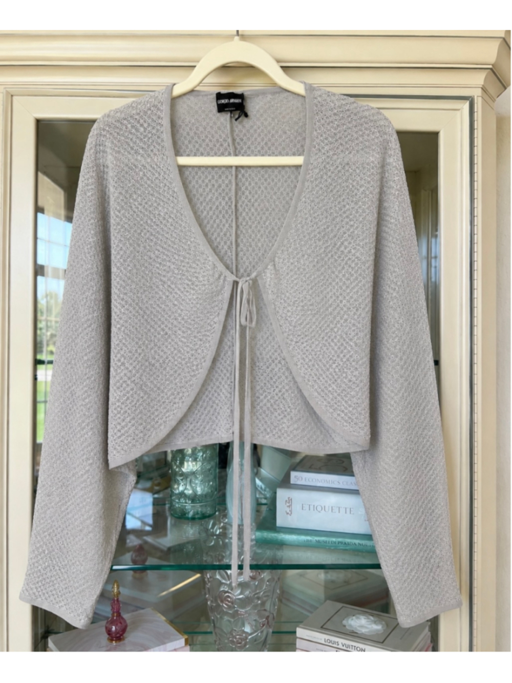 Women's Giorgio Armani Shrug Sweater Size 44/8 Gray Beige New without Tag Never